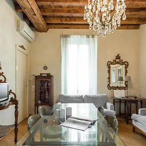Appartamento Italianway - Ripa Ticinese 53 B, Milano
